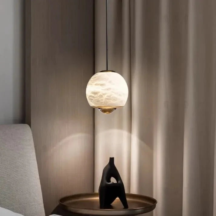 Nordycka Lampa Wisząca Kula z Marmuru Alabastrowego