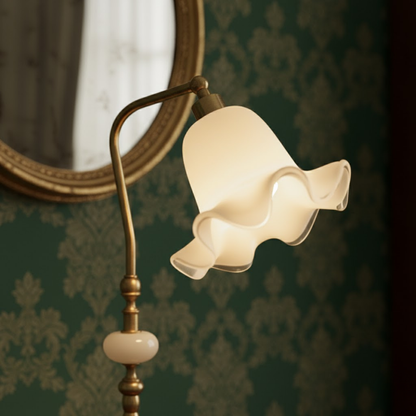 RoseLamp | Lampa Stołowa w Kształcie Kwiatu z Mosiądzu, Vintage Design