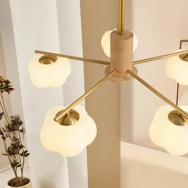 Kreatywna lampa sufitowa z drewna i bawełnianych kulek do salonu