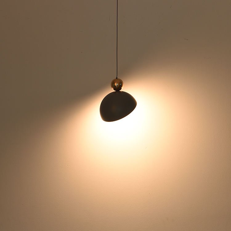 Regulowana Metalowa Lampa Wisząca - Nowoczesne Oświetlenie