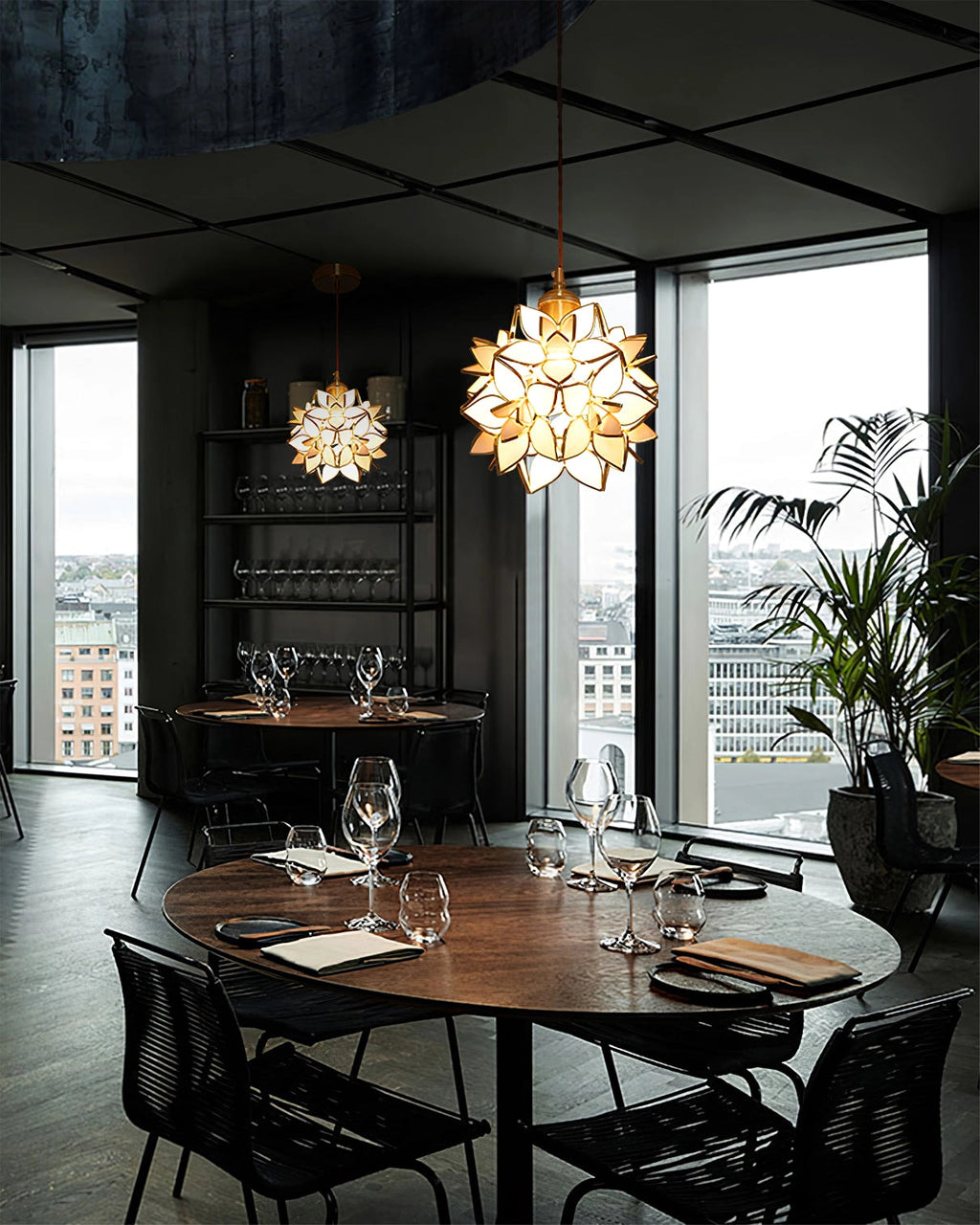 Lampa wisząca Capiz - Eleganckie Oświetlenie do Twojego Domu