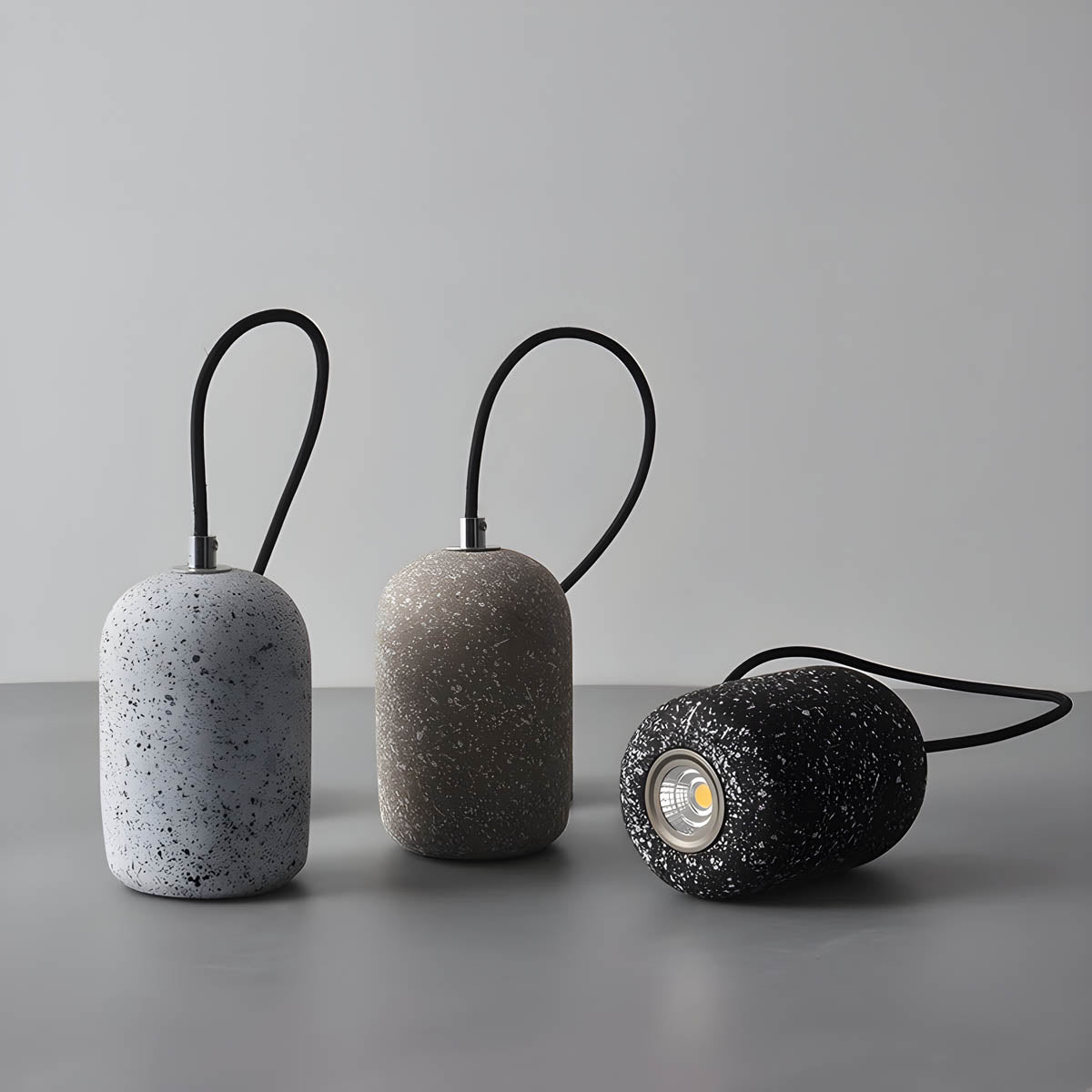 Wisząca lampa Ferro - nowoczesne oświetlenie industrialne