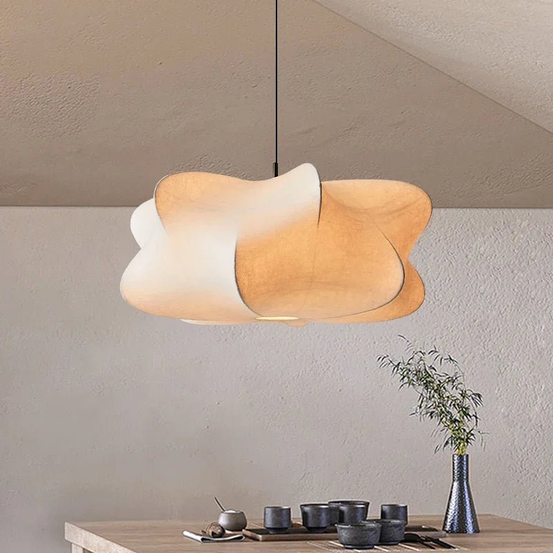 Japońska wisząca lampa z jedwabiu Wabi Sabi
