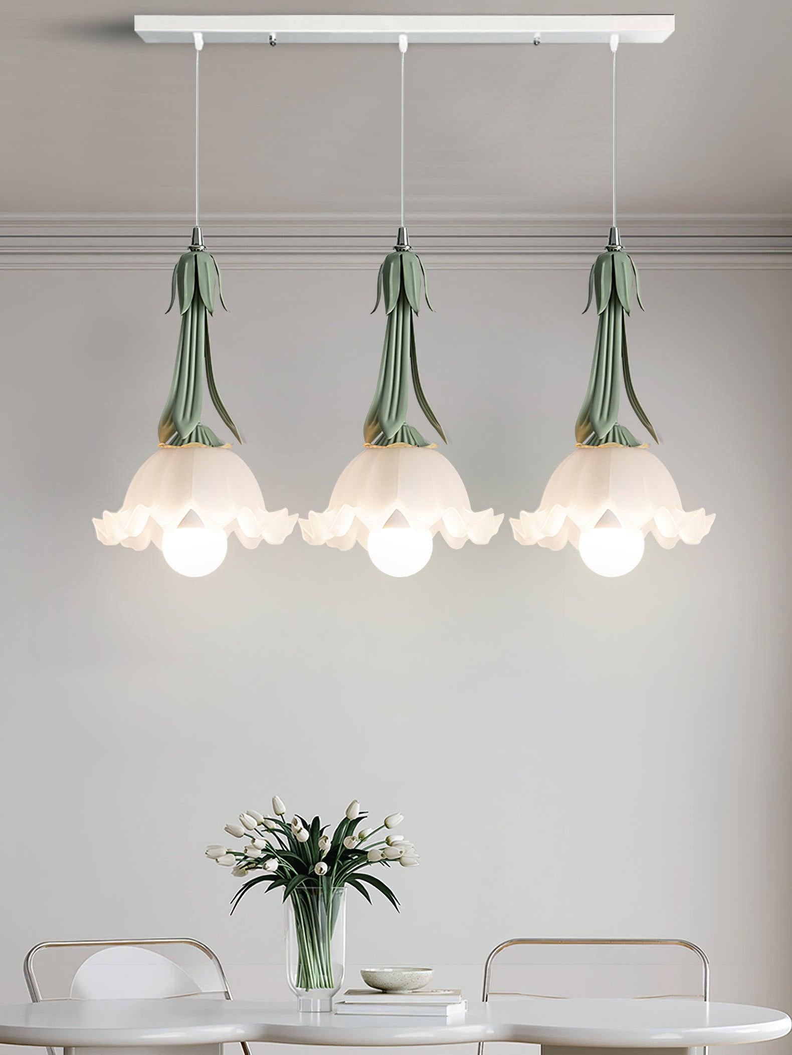 Lampa wisząca Konwalia - Eleganckie Oświetlenie dla Polskiego Domu