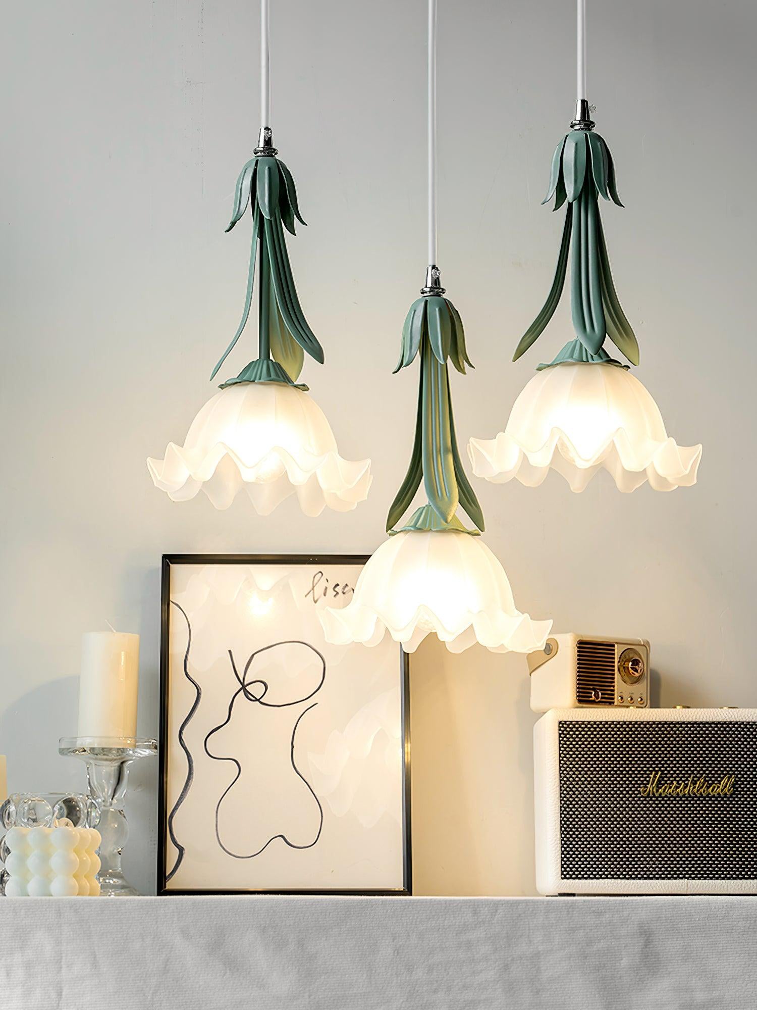 Lampa wisząca Konwalia - Eleganckie Oświetlenie dla Polskiego Domu
