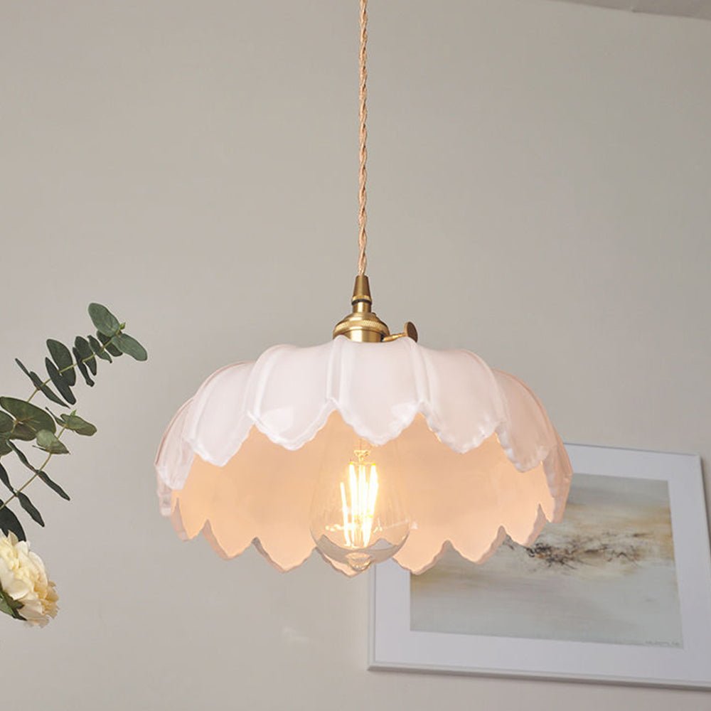 Vintage wisząca lampa szklana kwiatowa