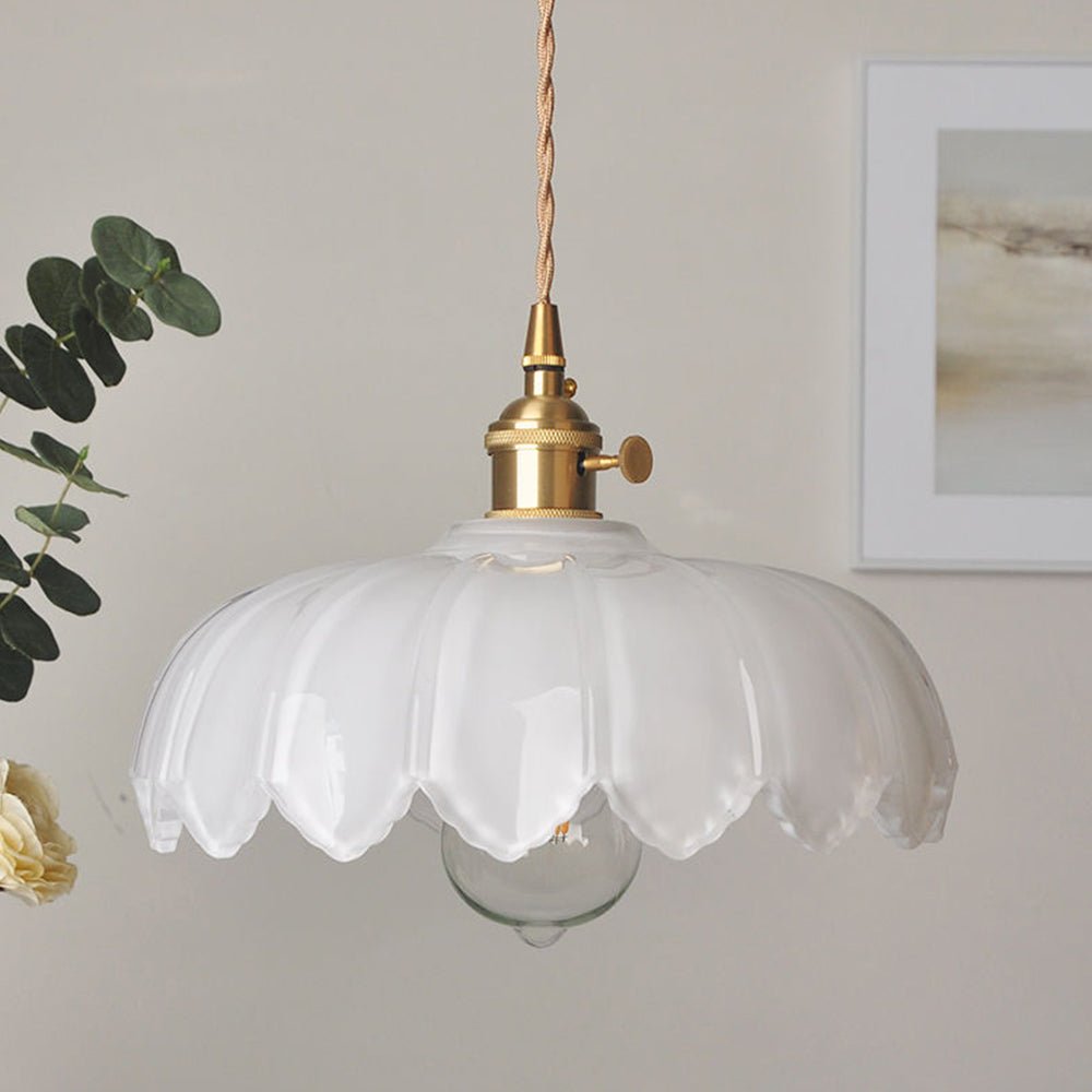 Vintage wisząca lampa szklana kwiatowa