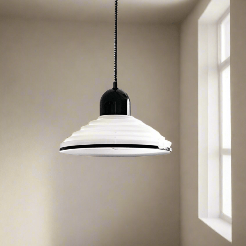 Francuska kremowa szklana lampa wisząca