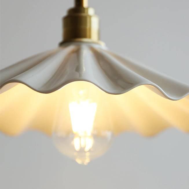Wisząca lampa nad wyspę kuchenną