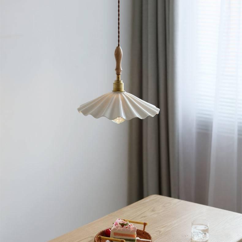 Wisząca lampa nad wyspę kuchenną