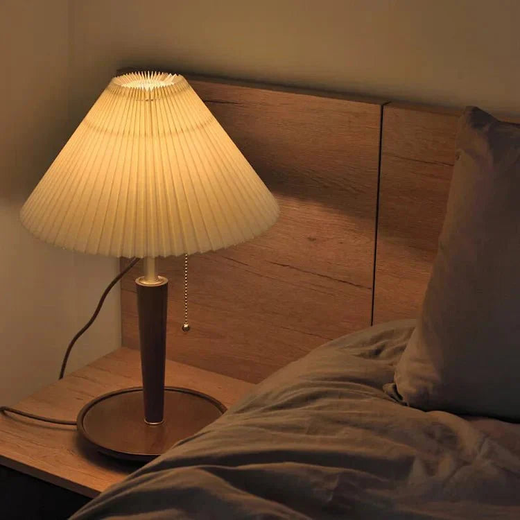 Vintage Geplooide Houten Tafellamp