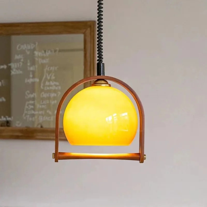 Lampa wisząca Vintage Bauhaus z drewna