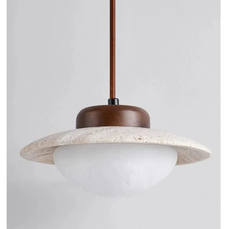 Lampa wisząca z kamienia i drewna - styl retro