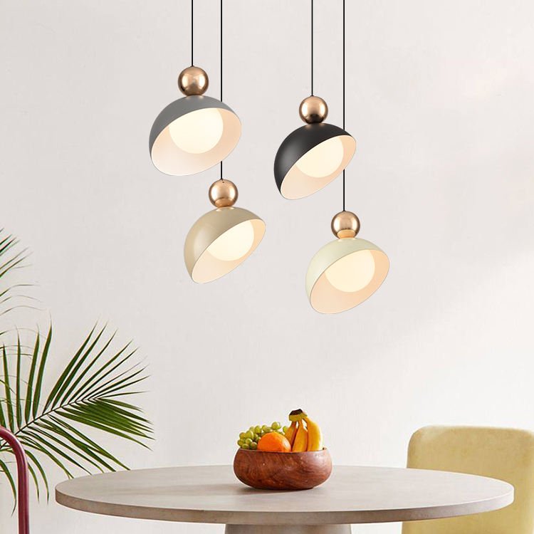 Regulowana Metalowa Lampa Wisząca - Nowoczesne Oświetlenie