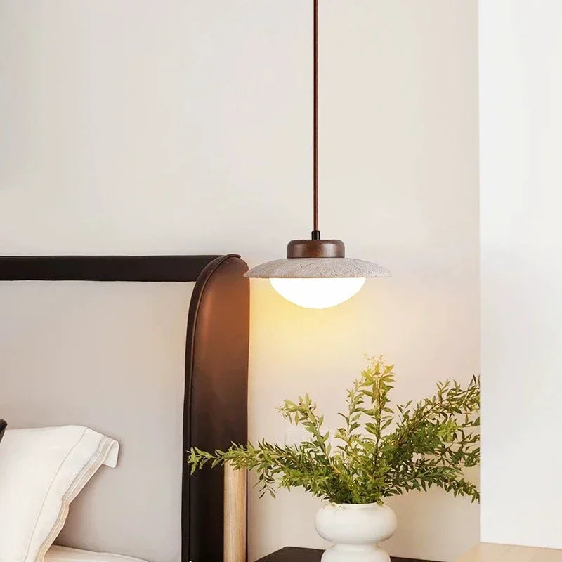 Lampa wisząca z kamienia i drewna - styl retro